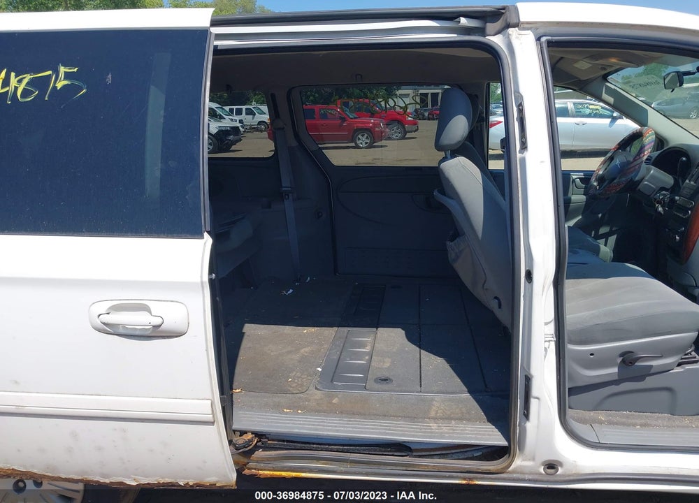 2007 CHRYSLER TOWN & COUNTRY LX VIN: 2A4GP44R07R330872