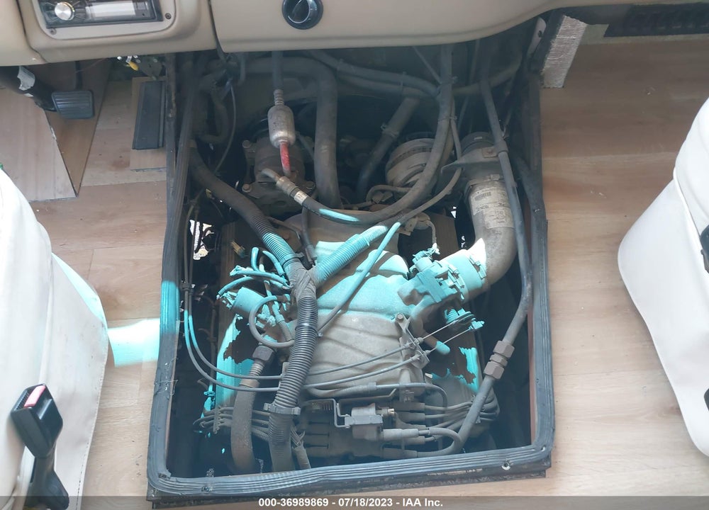 1999 CHEVROLET P30 VIN: 1GBLP37J1X3305643