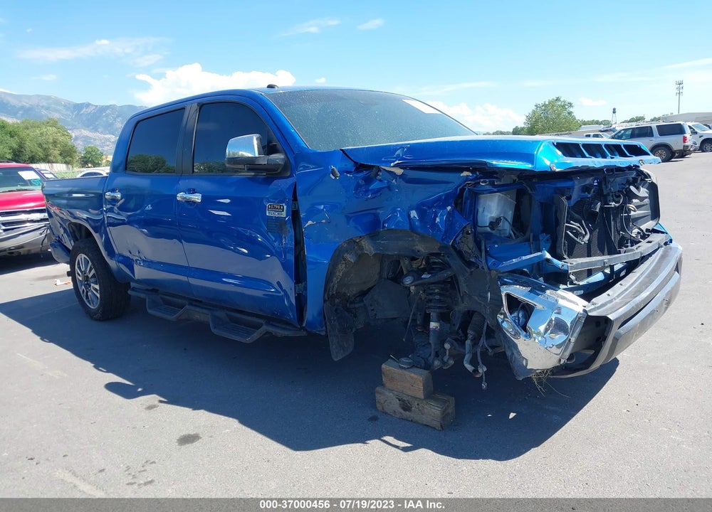2018 TOYOTA TUNDRA 1794 5.7L V8 VIN: 5TFAY5F14JX767045