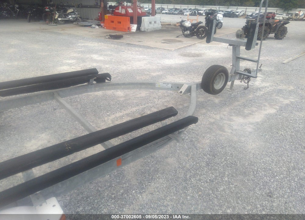 2000 SHORE LANDER PONTOON BOAT & TRAILER VIN: 1MDHAUV247A363894
