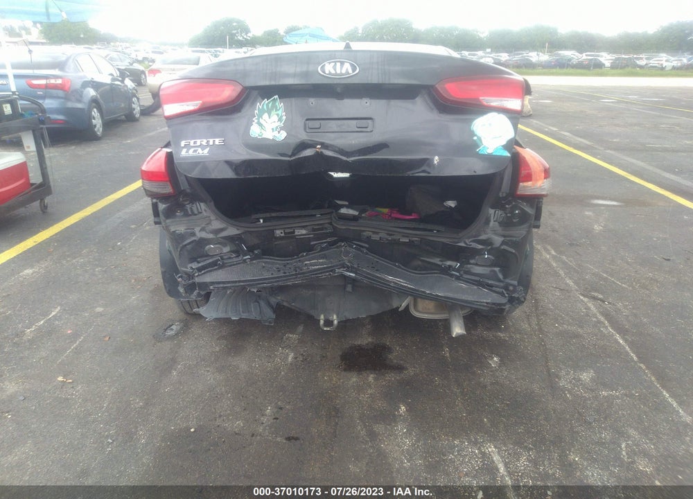 2018 KIA FORTE LX VIN: 3KPFL4A72JE247520