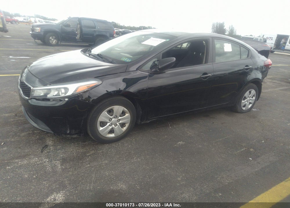 2018 KIA FORTE LX VIN: 3KPFL4A72JE247520