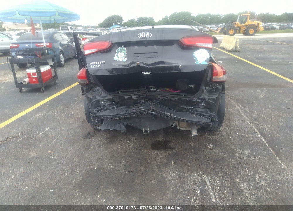 2018 KIA FORTE LX VIN: 3KPFL4A72JE247520