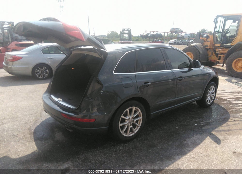 2010 AUDI Q5 3.2 PREMIUM VIN: WA1LKAFP7AA082333