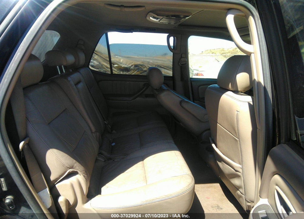 2005 TOYOTA SEQUOIA LIMITED V8 VIN: 5TDZT38A35S259163