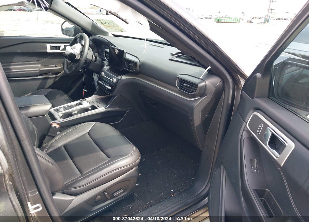 2020 FORD EXPLORER XLT VIN: 1FMSK8DHXLGB88065