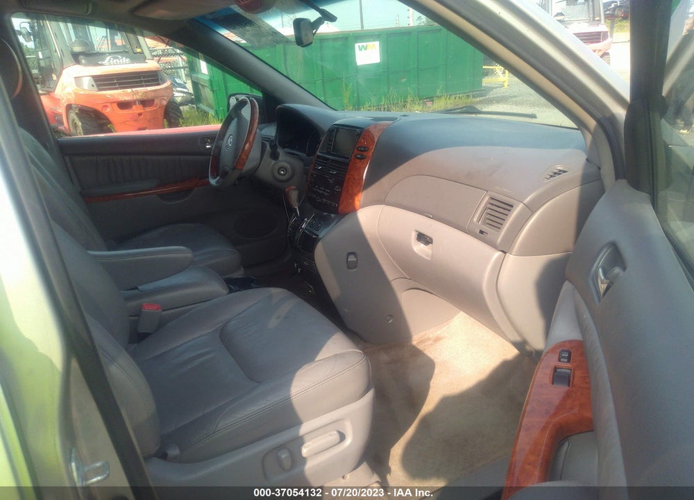 2008 TOYOTA SIENNA XLE LIMITED VIN: 5TDZK22C28S161740