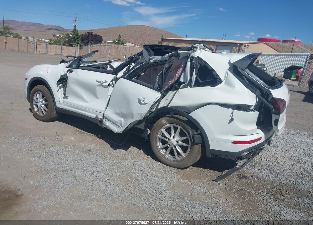 2018 PORSCHE CAYENNE VIN: WP1AA2A21JKA02809