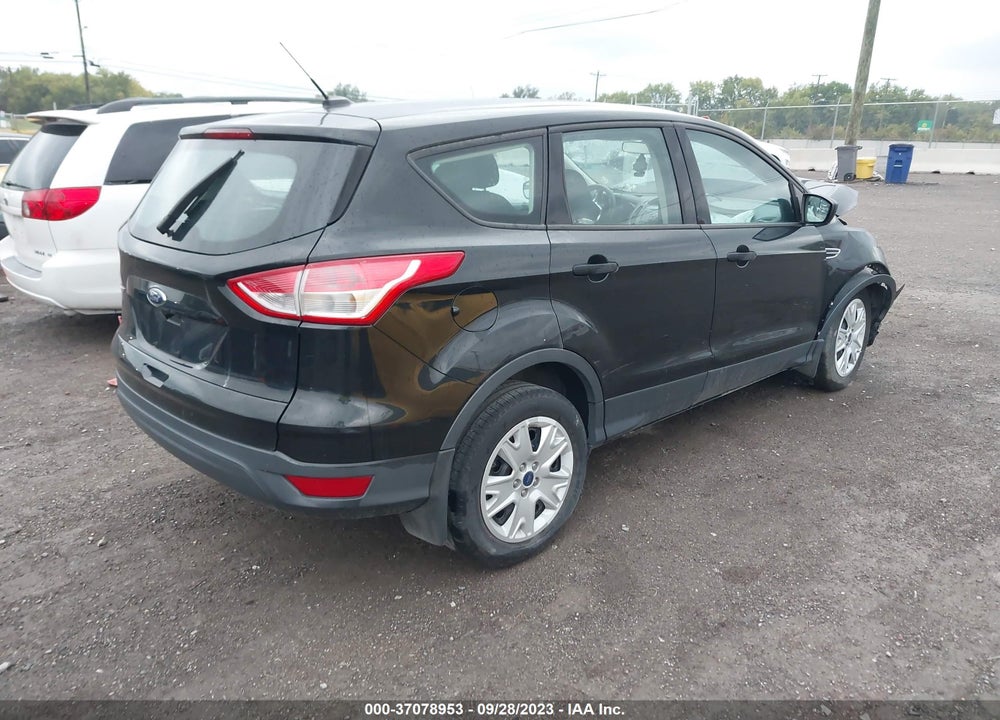 2015 FORD ESCAPE S VIN: 1FMCU0F76FUB39133