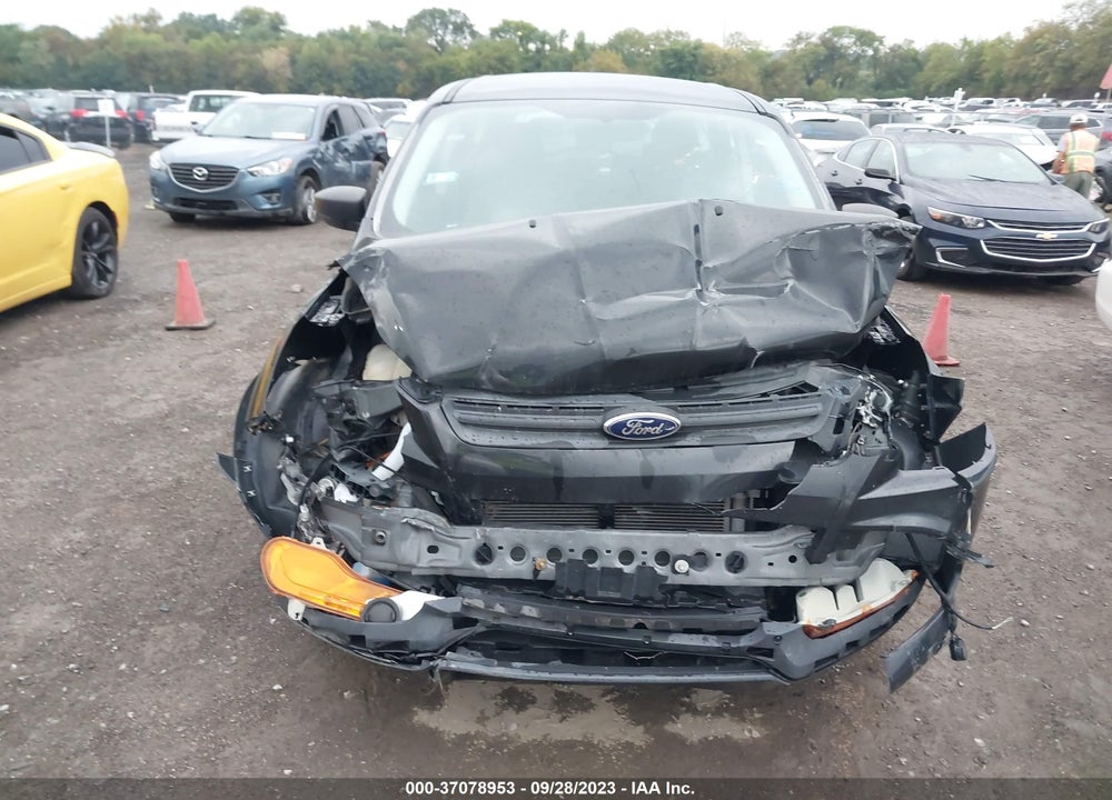 2015 FORD ESCAPE S VIN: 1FMCU0F76FUB39133