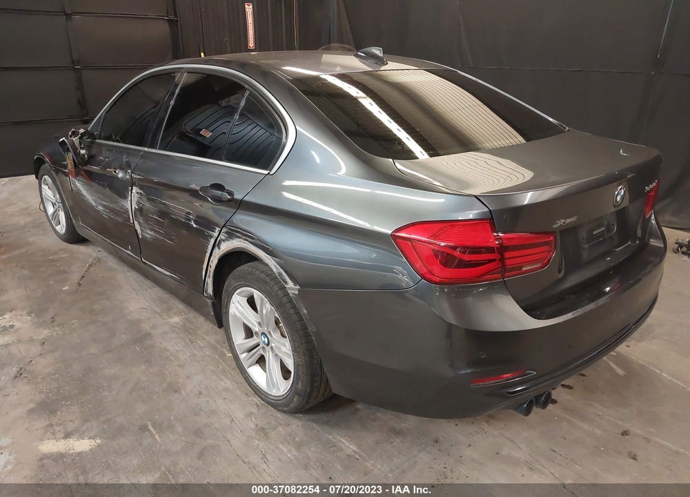 2018 BMW 3 SERIES VIN: WBA8D9G53JNU72935