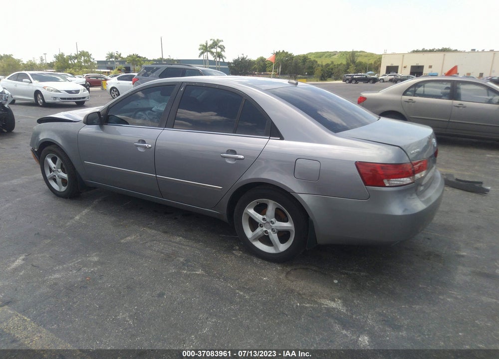 2008 HYUNDAI SONATA LIMITED/SE VIN: 5NPEU46C18H352621
