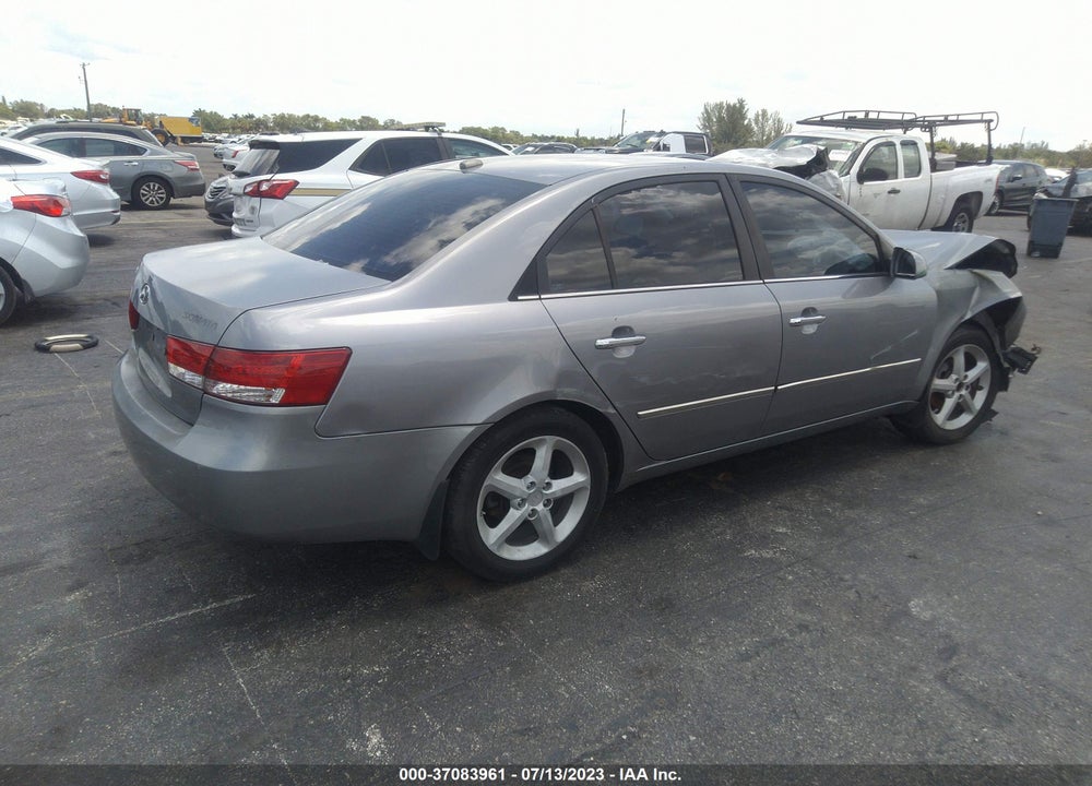 2008 HYUNDAI SONATA LIMITED/SE VIN: 5NPEU46C18H352621