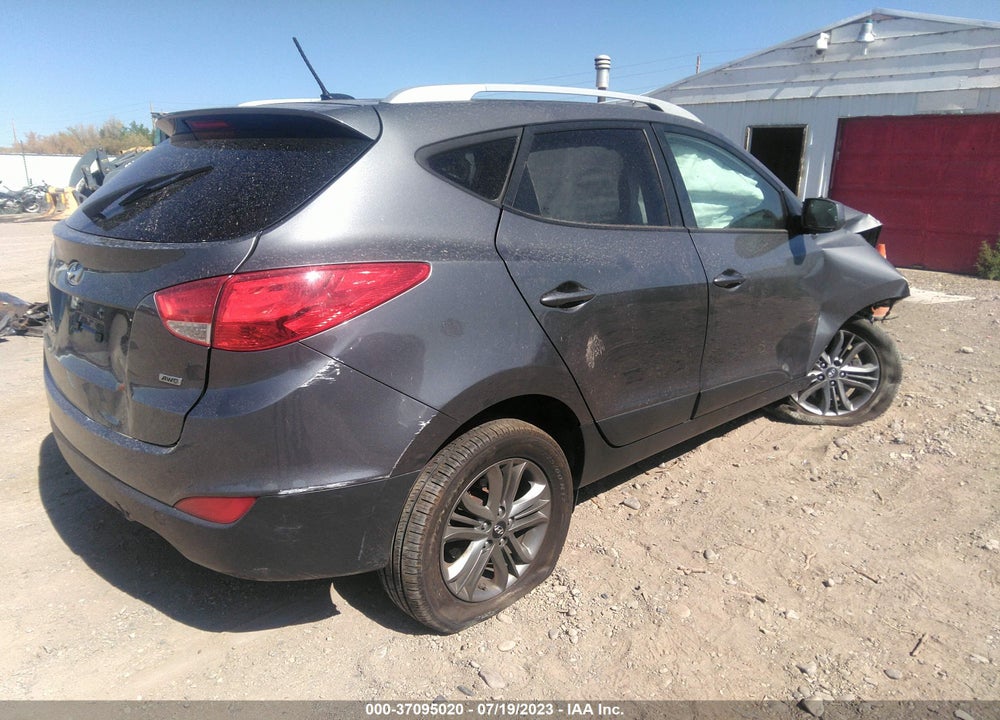 2015 HYUNDAI TUCSON SE VIN: KM8JUCAG1FU993298