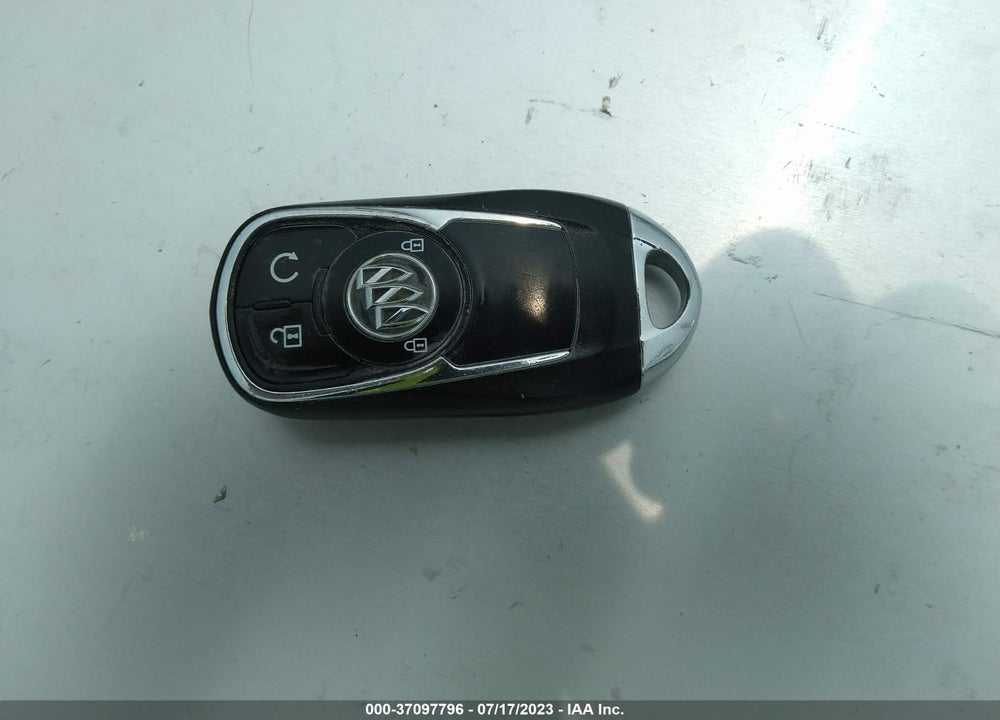 2018 BUICK REGAL SPORTBACK ESSENCE VIN: W04GP6SX5J1139554
