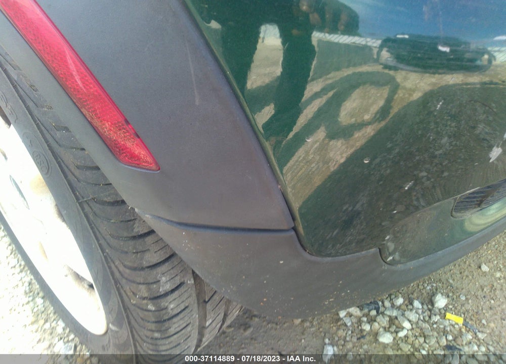 2010 MINI COOPER S VIN: WMWMF7C57ATZ73406