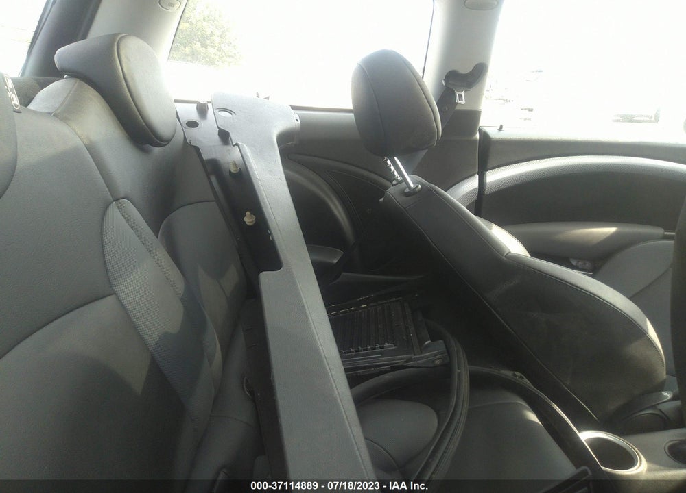 2010 MINI COOPER S VIN: WMWMF7C57ATZ73406
