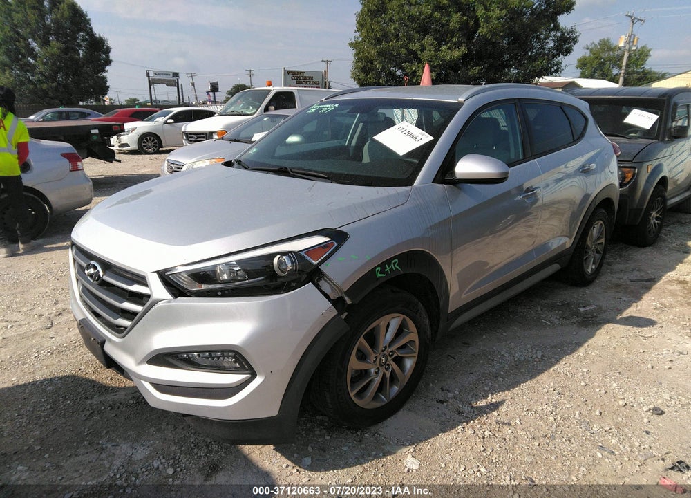 2017 HYUNDAI TUCSON SE VIN: KM8J3CA46HU527491