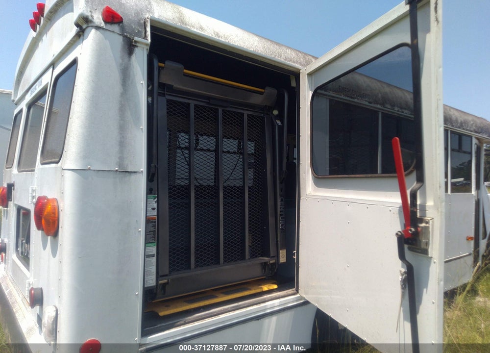 2007 CHEVROLET EXPRESS CUTAWAY WORK VAN VIN: 1GBJG31U071175375