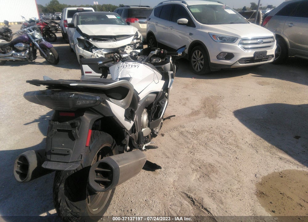 2018 BMW K1600 GTL VIN: WB10F1203JZD91353