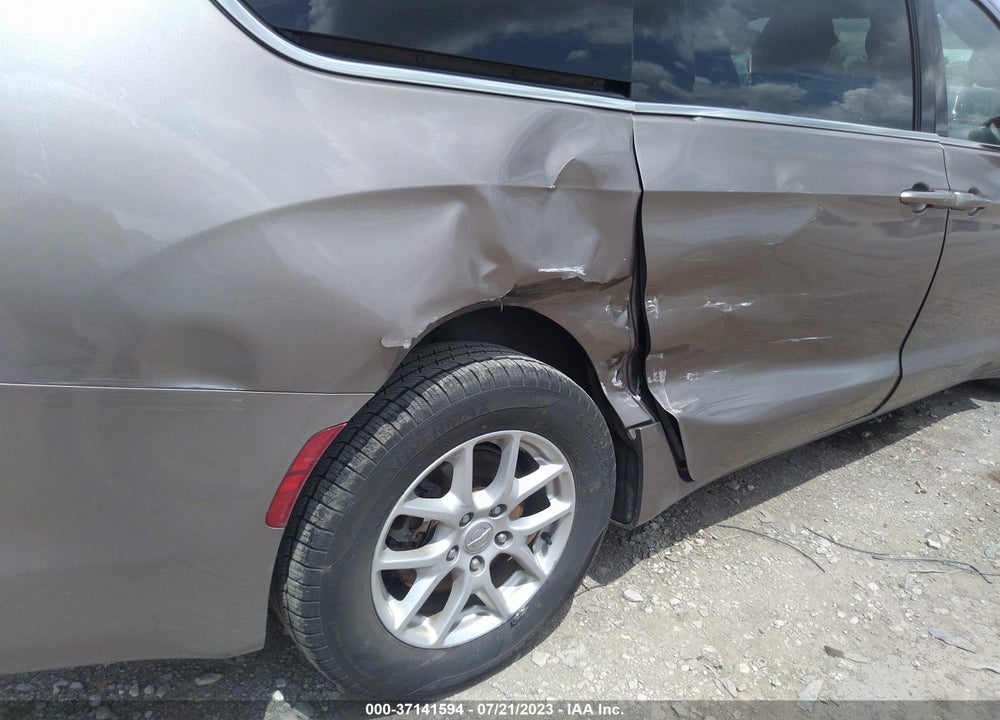 2017 CHRYSLER PACIFICA LX VIN: 2C4RC1CGXHR616089