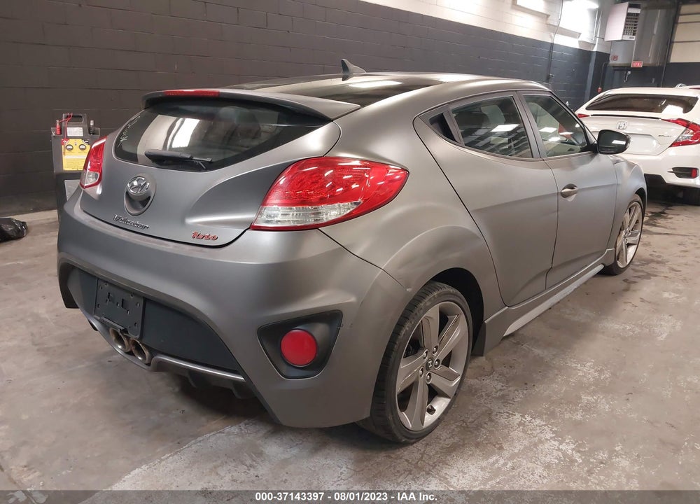 2013 HYUNDAI VELOSTER VIN: KMHTC6AE5DU096445