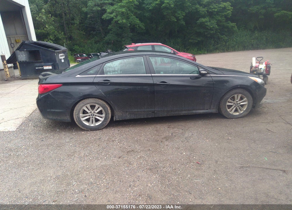2014 HYUNDAI SONATA GLS VIN: 5NPEB4AC4EH946385