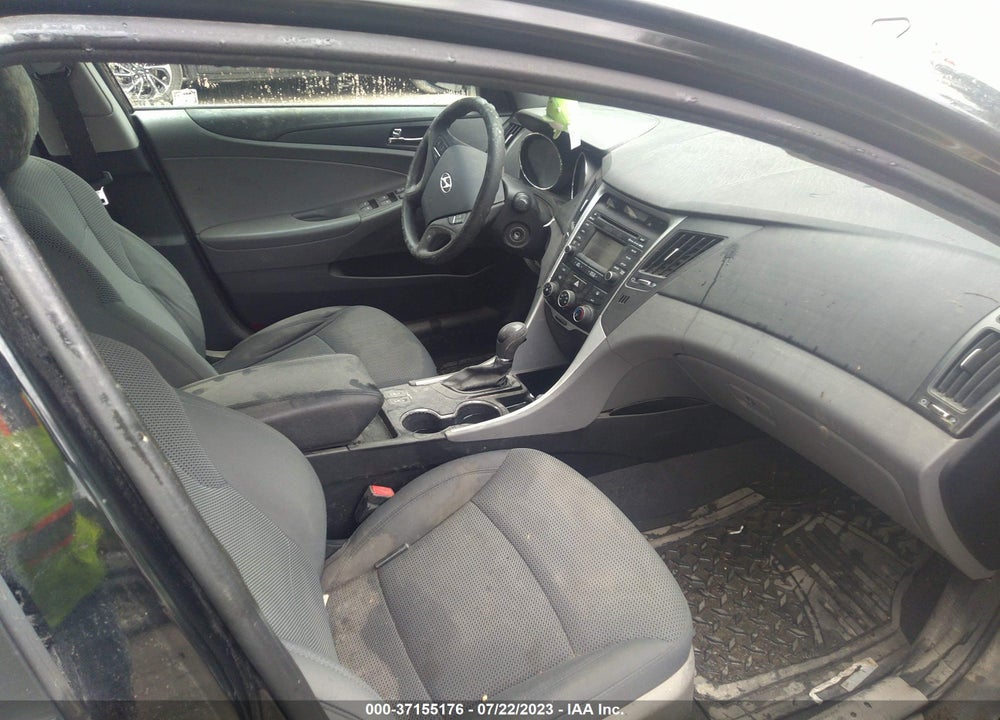 2014 HYUNDAI SONATA GLS VIN: 5NPEB4AC4EH946385