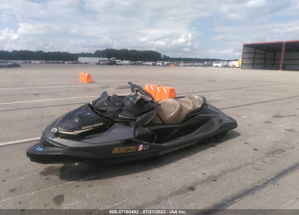 2022 SEADOO GTX-300 LIMITED VIN: 00000YDV48885A222