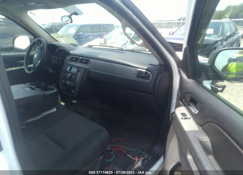 2011 CHEVROLET TAHOE COMMERCIAL FLEET VIN: 1GNSK4E08BR361789