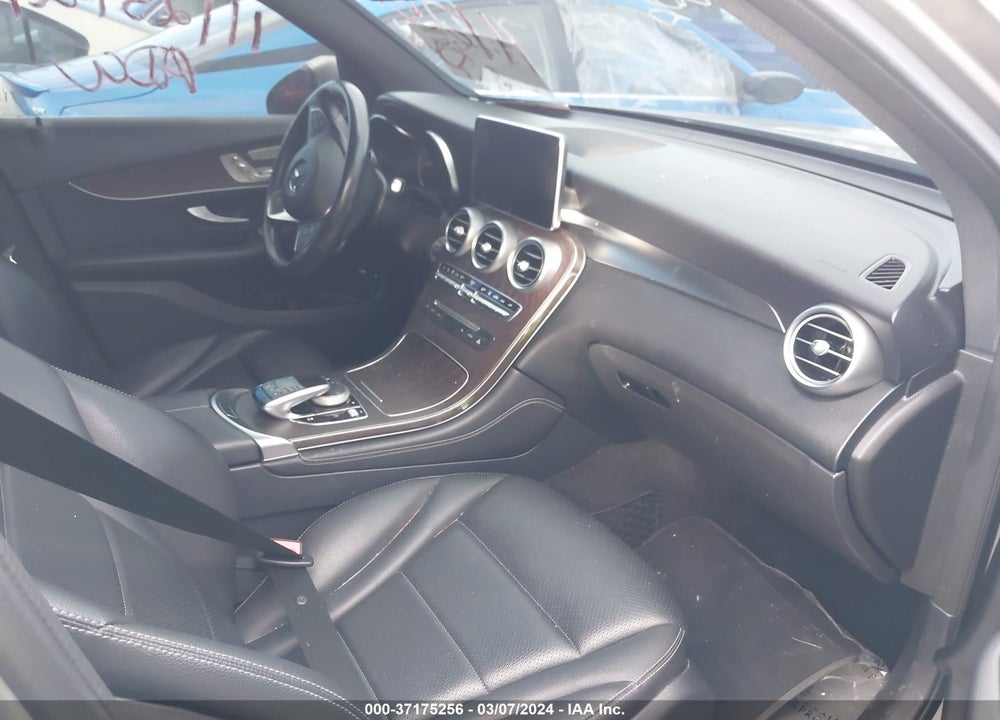 2019 MERCEDES-BENZ GLC 350E VIN: WDC0G5EB2KF597746