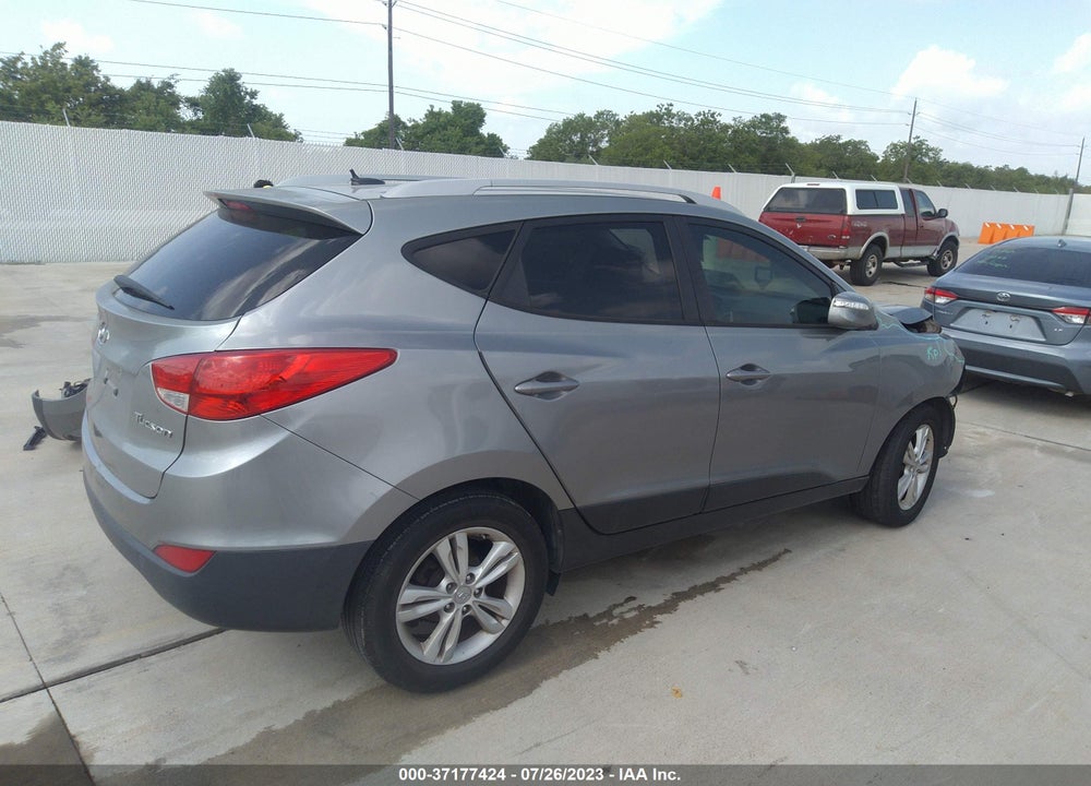 2013 HYUNDAI TUCSON GLS VIN: KM8JU3AC4DU741555