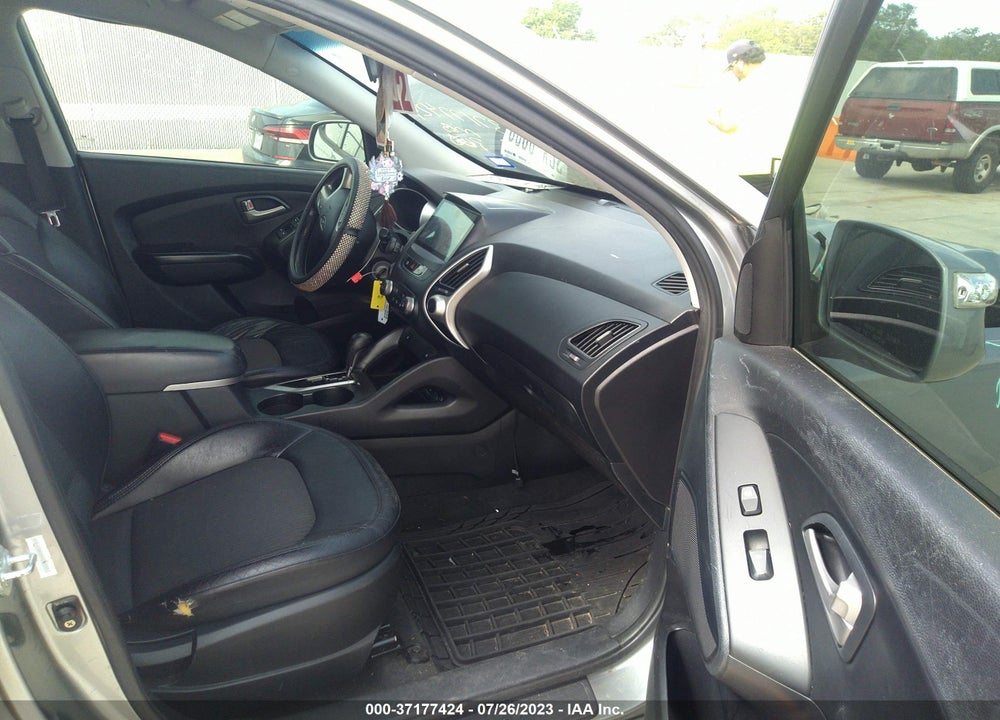 2013 HYUNDAI TUCSON GLS VIN: KM8JU3AC4DU741555