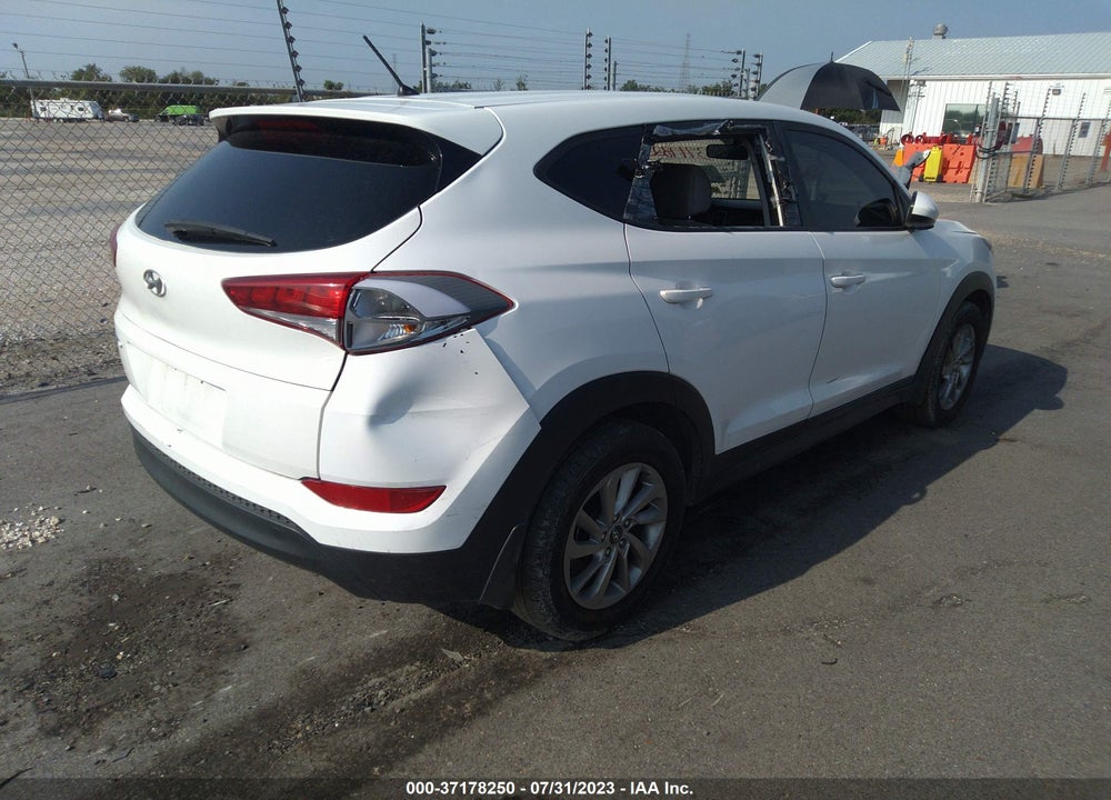 2018 HYUNDAI TUCSON SE VIN: KM8J23A47JU702176