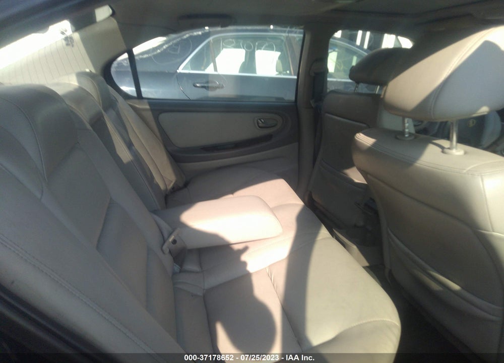 2002 NISSAN MAXIMA GLE VIN: JN1DA31A62T305367