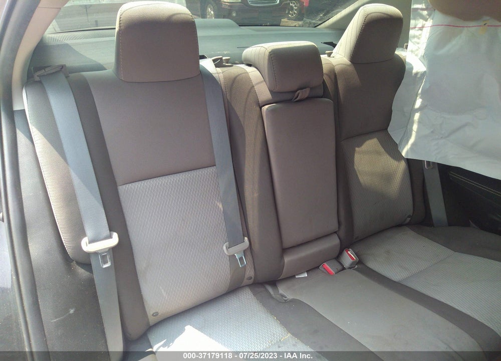 2018 TOYOTA COROLLA VIN: 5YFBURHE3JP742465