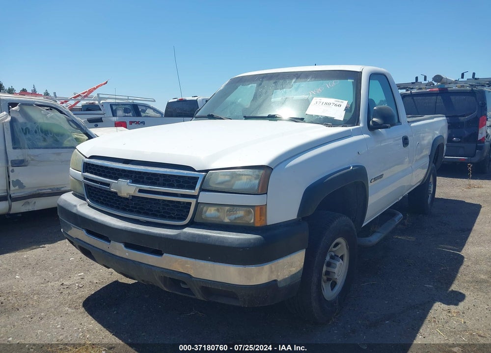 2007 CHEVROLET SILVERADO 2500HD CLASSIC WORK TRUCK VIN: 1GCHK24UX7E178033