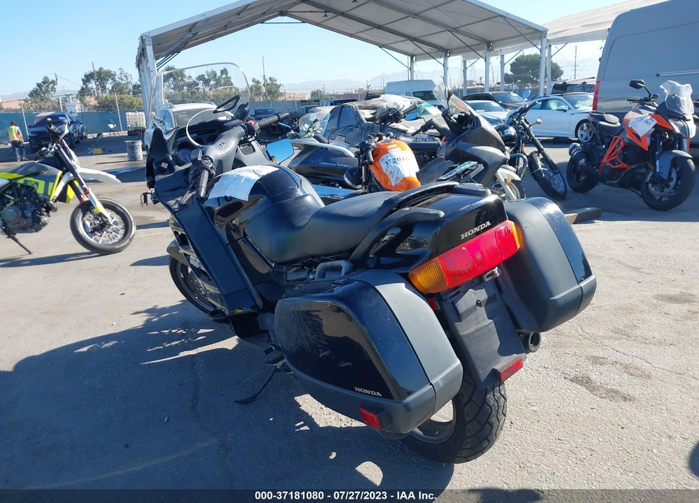 1999 HONDA ST1100 VIN: JH2SC260XXM900322