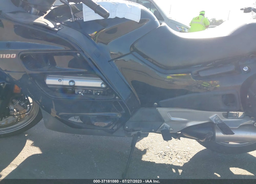 1999 HONDA ST1100 VIN: JH2SC260XXM900322