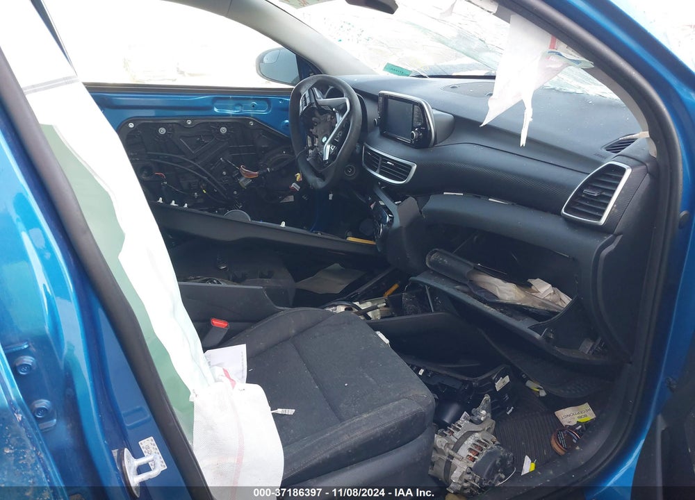 2019 HYUNDAI TUCSON SE VIN: KM8J23A42KU947839
