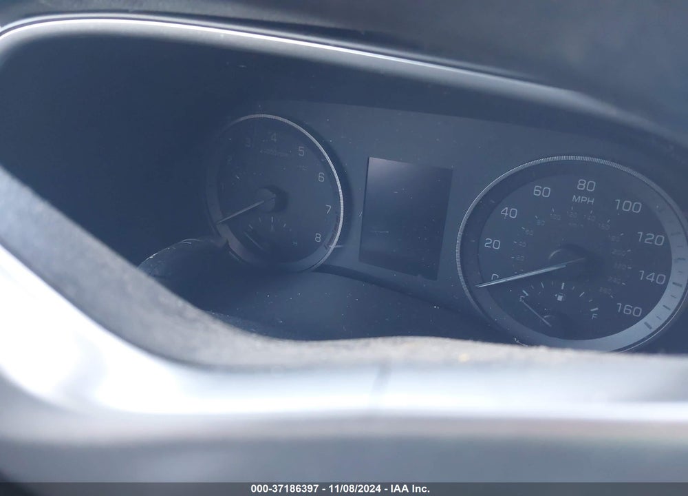 2019 HYUNDAI TUCSON SE VIN: KM8J23A42KU947839