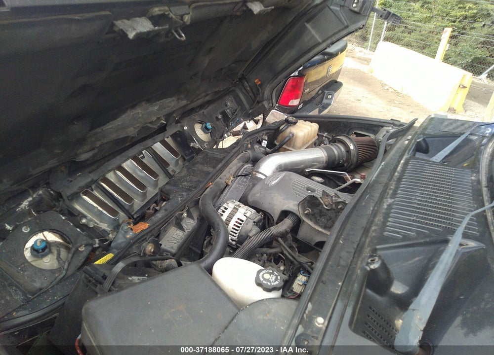2003 HUMMER H2 VIN: 5GRGN23U83H118263
