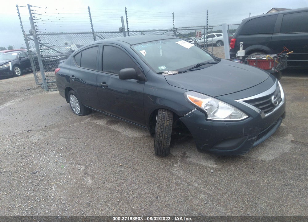 2015 NISSAN VERSA 1.6 S+ VIN: 3N1CN7AP0FL823643