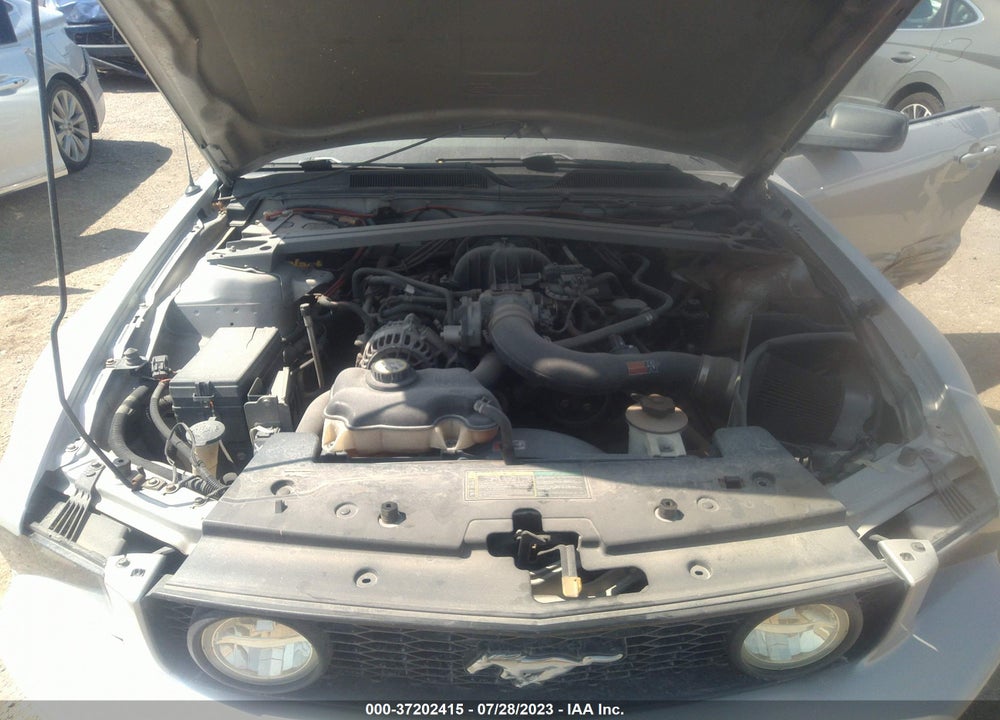 2005 FORD MUSTANG VIN: 1ZVFT84NX55228326