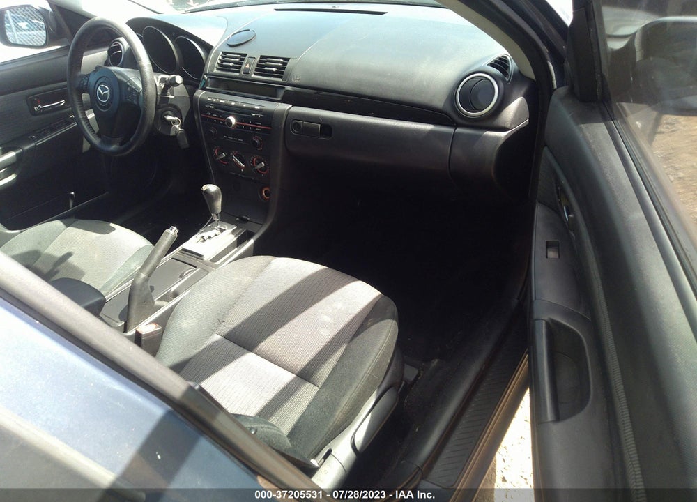 2008 MAZDA 3 I TOURING VALUE VIN: JM1BK32F781179830