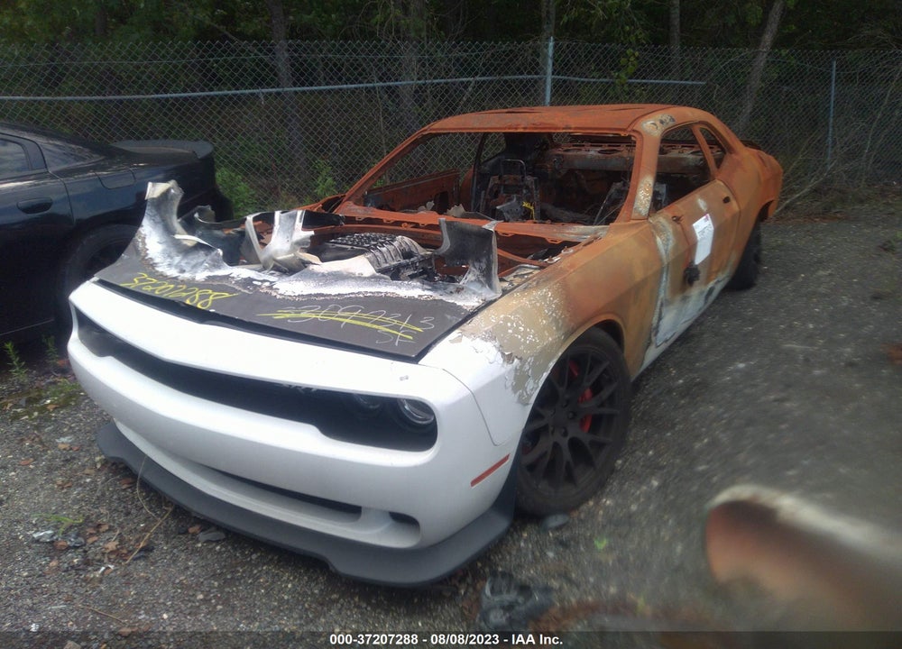 2016 DODGE CHALLENGER SRT HELLCAT VIN: 2C3CDZC91GH274723