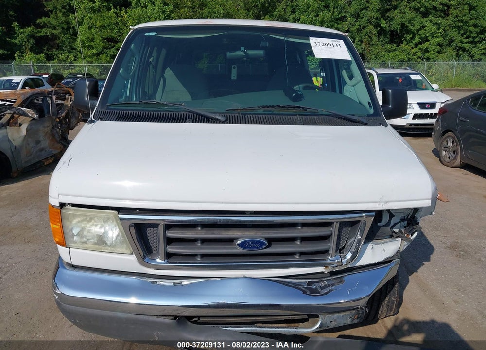 2005 FORD E-350 SUPER DUTY CHATEAU/XLT/XL VIN: 1FBNE31L75HB12552