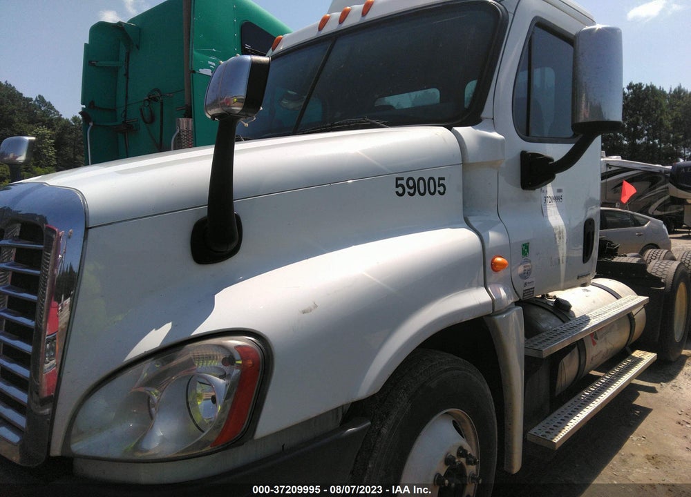 2012 FREIGHTLINER CASCADIA 125 VIN: 1FUJGEBG8CLBL8620
