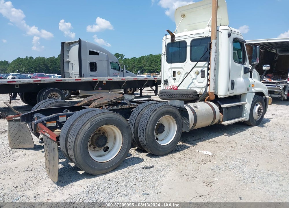 2012 FREIGHTLINER CASCADIA 125 VIN: 1FUJGEBG8CLBL8620