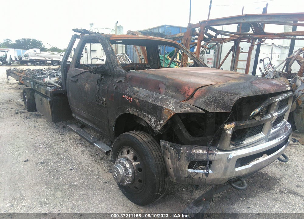 2018 RAM 5500 CHASSIS TRADESMAN/SLT VIN: 3C7WRMDL0JG118271